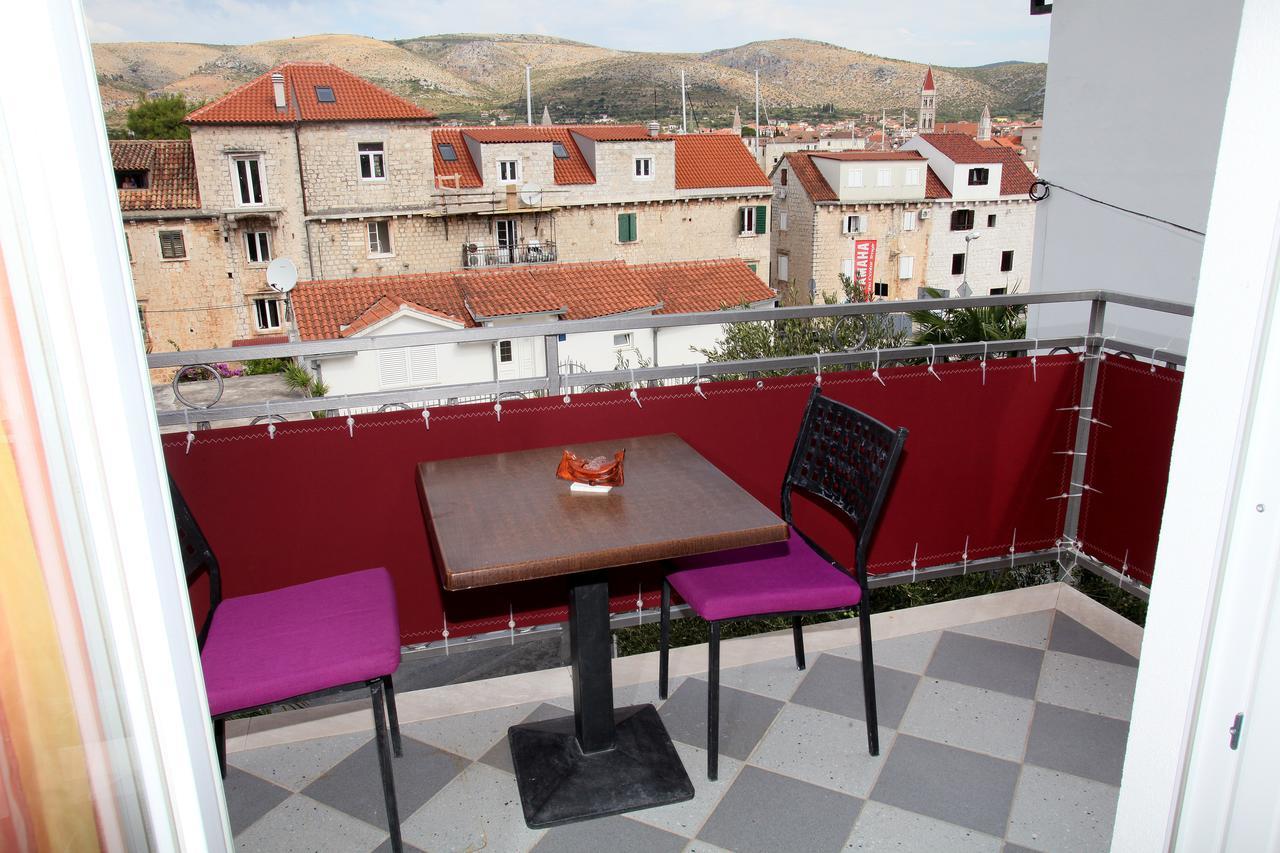 Guesthouse Kate Trogir Exterior foto