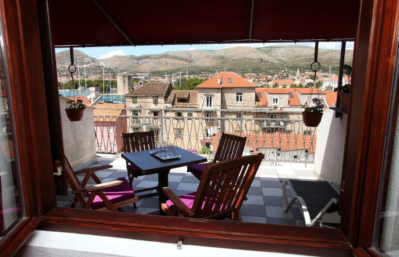 Guesthouse Kate Trogir Exterior foto